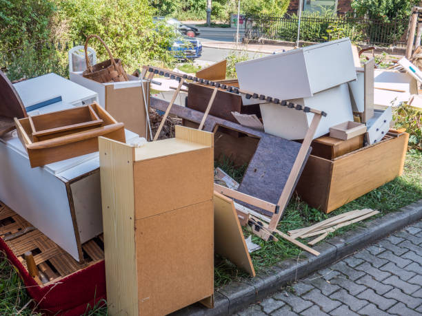 Best Attic Cleanout  in Seeley, CA